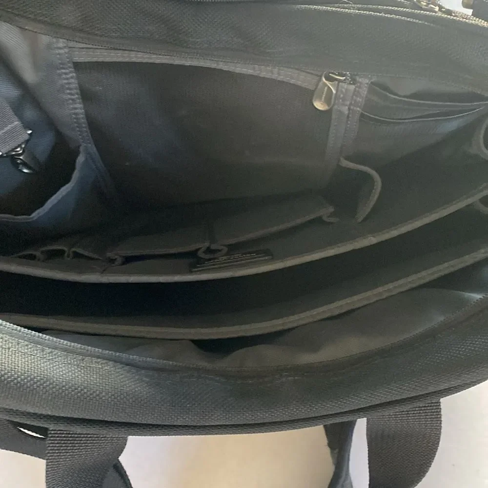 BRIGGS & RILEY Travelware Black Nylon Briefcase with Removable Shoulder Strap